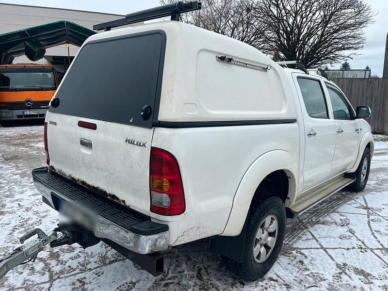 Gebraucht Toyota HiLux 120 PS (88 kW) 2007 Weiß Abholung