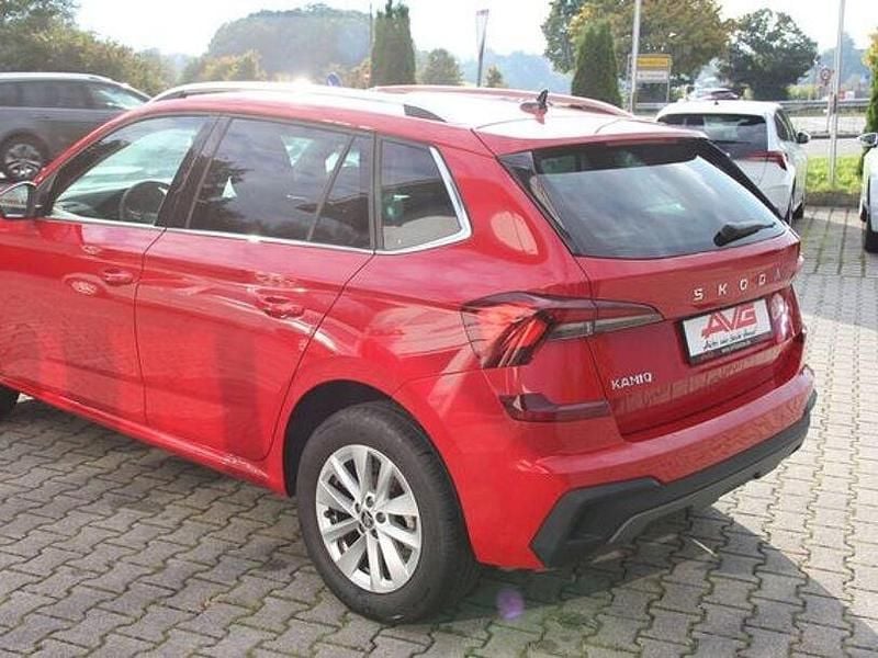 Gebraucht Skoda Kamiq 95 PS (69 kW) 2024 Velved red (metallic) SUV