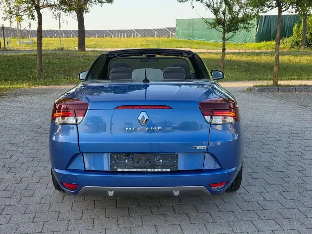 Gebraucht Renault Mégane Cabriolet GT 160 PS (117 kW) 2012 Blau Cabrio