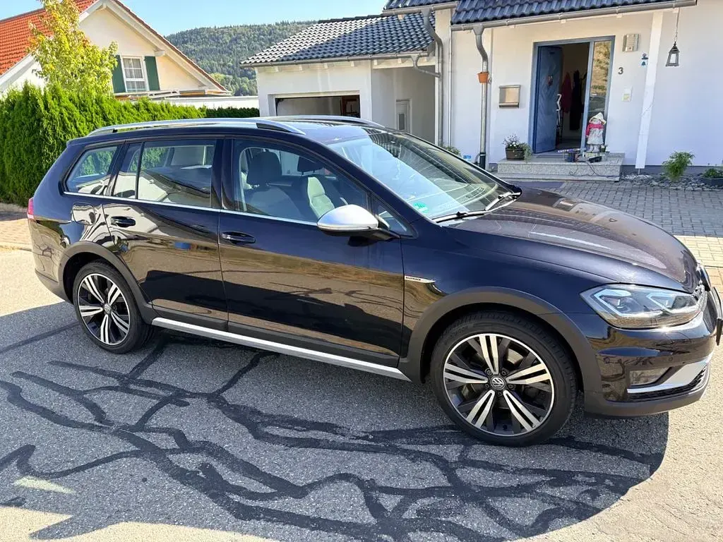 Gebraucht VW Golf Alltrack 184 PS (135 kW) 2019 Schwarz Kombi
