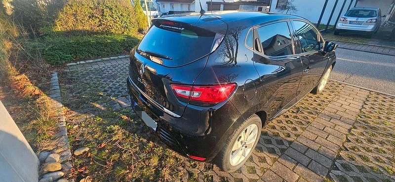 Gebraucht Renault Clio IV LIMITED 73 PS (53 kW) 2018 Schwarz Kleinwagen
