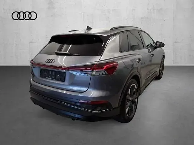 Gebraucht Audi Q4 e-tron Comfort 150 kW (204 PS) 2023 Taifungrau metallic SUV