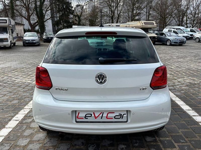 Gebraucht VW Polo 90 PS (66 kW) 2013 Weiß Kleinwagen