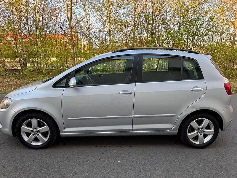 Gebraucht VW Golf Plus 105 PS (77 kW) 2010 Silber Van / Kleinbus