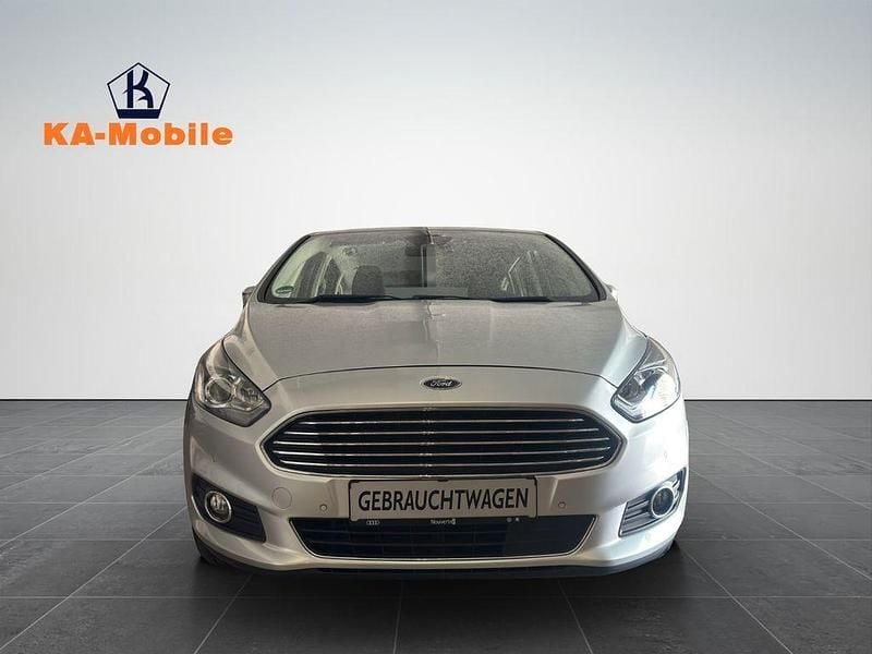 Usata Ford S-MAX Titanium 239 CV (175 kW) 2018 Argento Monovolume