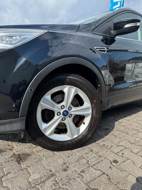 Second-hand Ford Kuga Titanium 182 CP (133 kW) 2013 Negru SUV