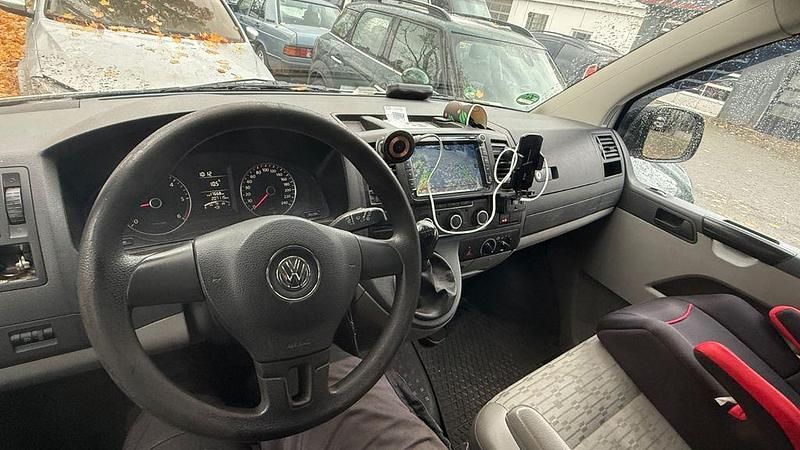 Gebraucht VW Caravelle 140 PS (102 kW) 2014 Weiß Van / Kleinbus