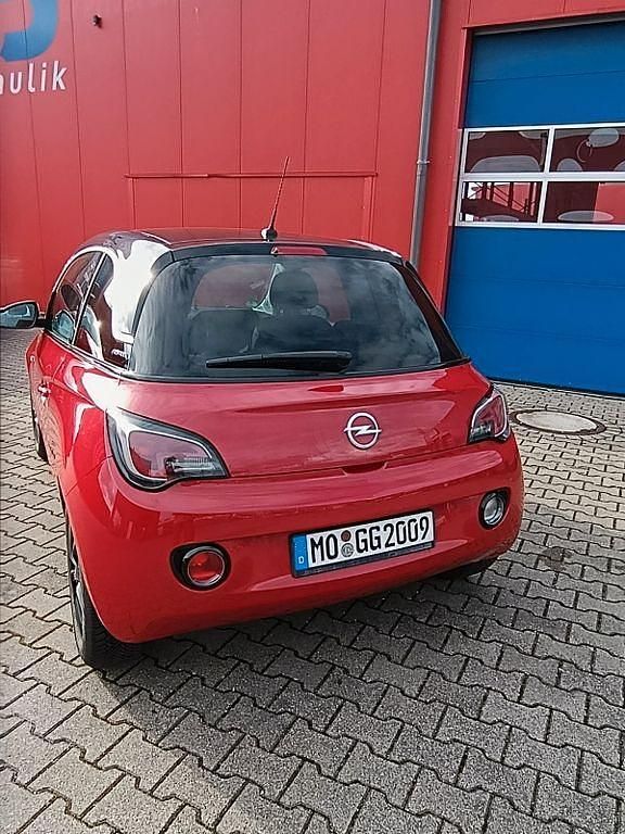 Używany Opel Adam S 69 KM (50 kW) 2015 Czerwony Hatchback
