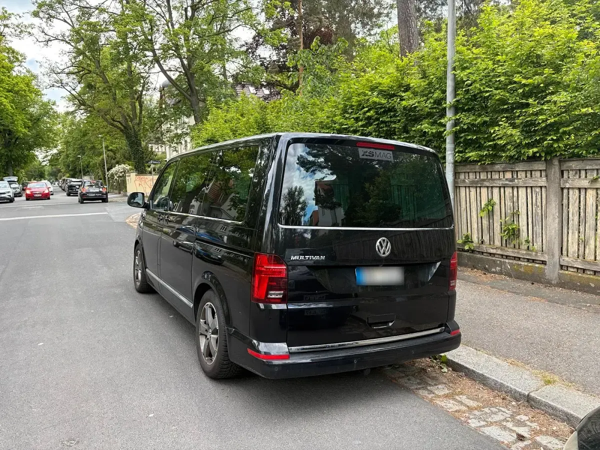 Gebraucht VW T6.1 Generation Six 150 PS (110 kW) 2020 Schwarz Van