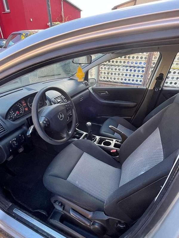 Gebraucht Mercedes A160 82 PS (60 kW) 2007 Silber Kleinwagen