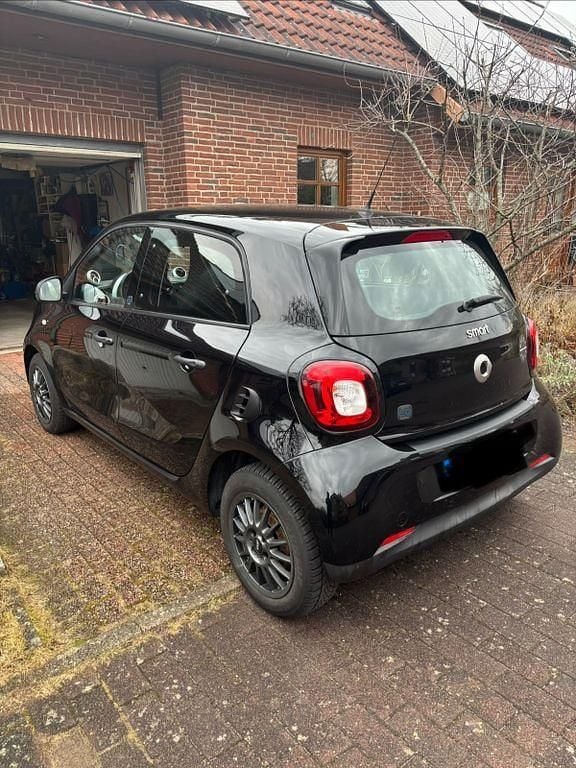 Gebraucht Smart ForFour Electric Drive 60 kW (82 PS) 2020 Schwarz Limousine