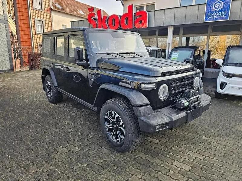 Gebraucht BAW 212 166 PS (122 kW) 2026 Schwarz SUV