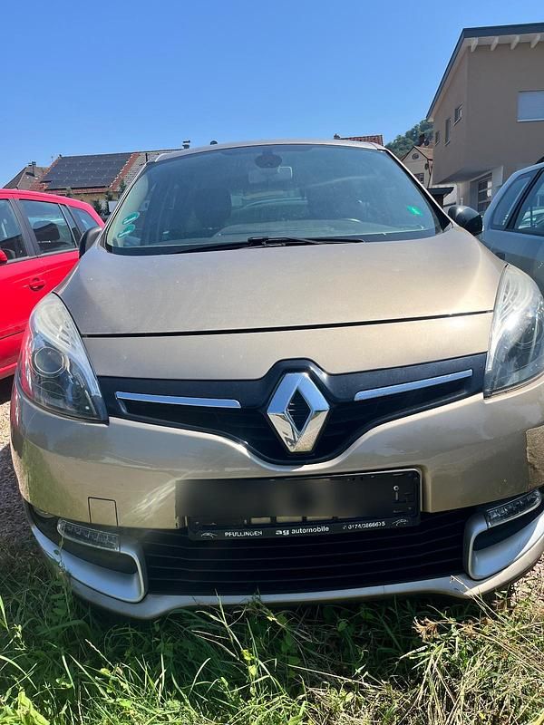 Braun Gebraucht 2014 Renault Scénic III Van / Kleinbus | 4.500 € (Guter Preis) - Bild 1/4