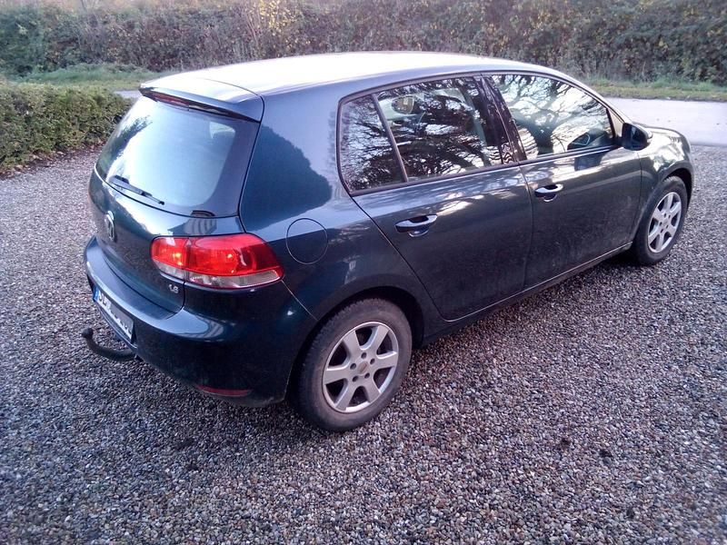 Gebraucht VW Golf VI 100 PS (73 kW) 2009 Blau Kleinwagen