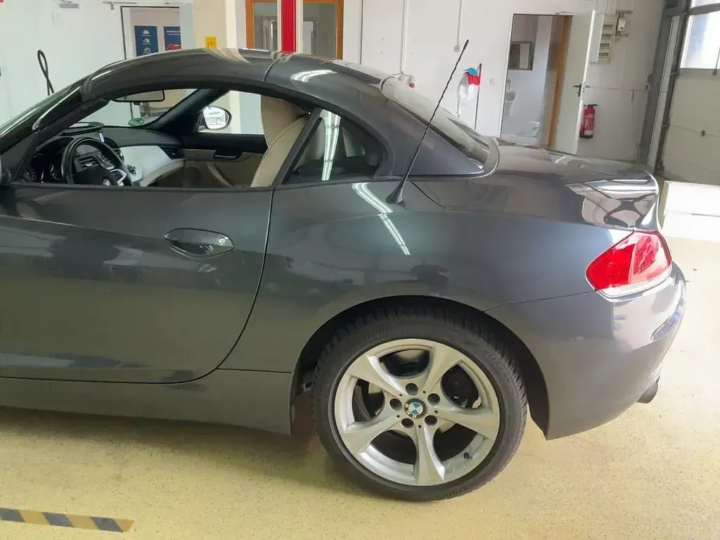 Gebraucht BMW Z4 184 PS (135 kW) 2014 Grau Cabrio