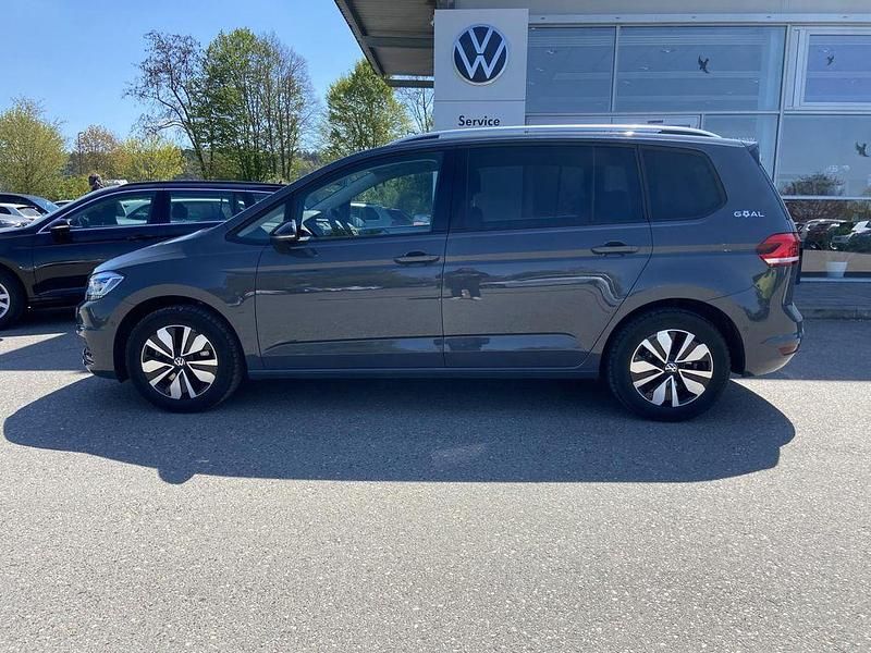 Gebraucht VW Touran Goal 150 PS (110 kW) 2025 Grau Van / Kleinbus