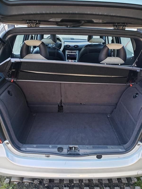 Gebraucht Mercedes A210 140 PS (102 kW) 2002 Silber Kleinwagen