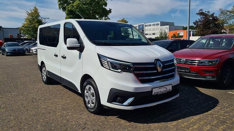 Weiß Gebraucht 2021 Renault Trafic Van | 21.408 € (Superpreis) - Bild 1/4