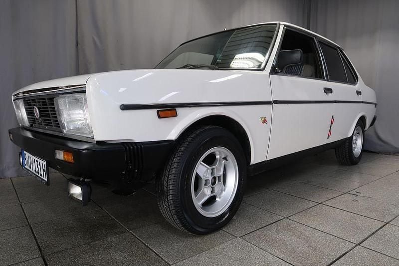Gebraucht Fiat 131 77 PS (56 kW) 1981 Weiß Limousine