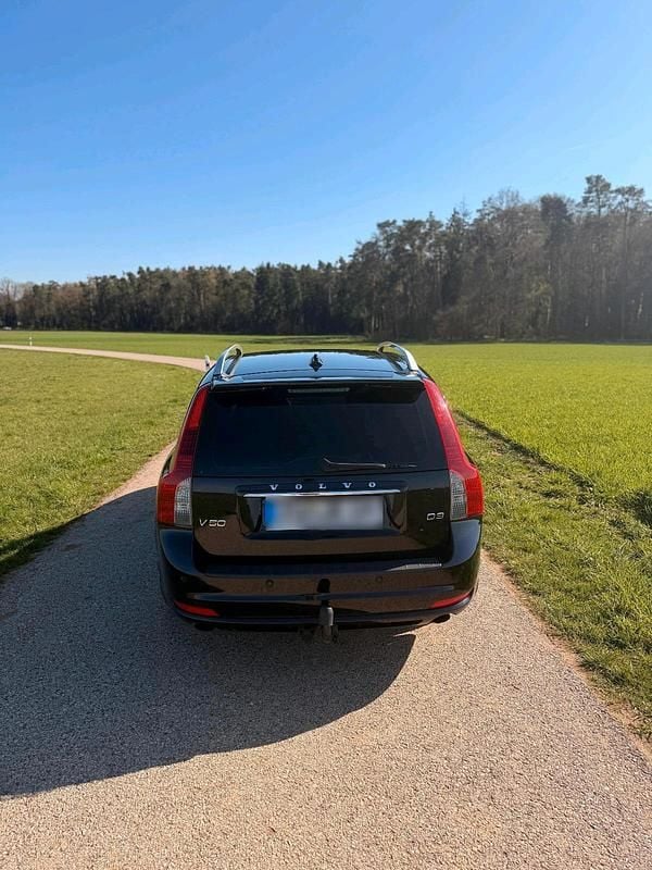 Usado Volvo V50 R-Design 150 CV (110 kW) 2012 Negro Familiar