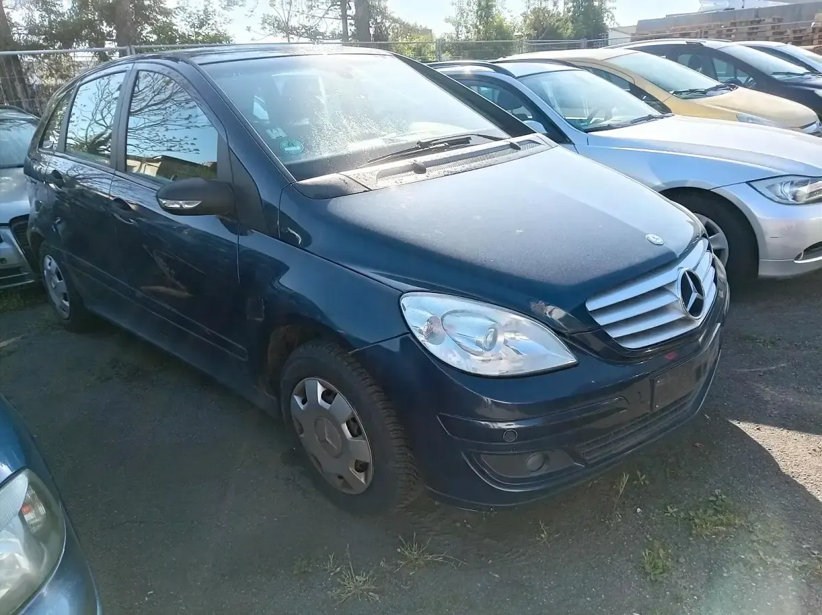 Gebraucht Mercedes B170 115 PS (84 kW) 2006 Blau Van / Kleinbus