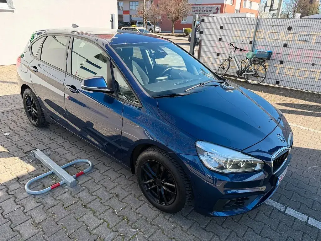 Gebraucht BMW 218 Advantage 136 PS (100 kW) 2016 Blau Van / Kleinbus