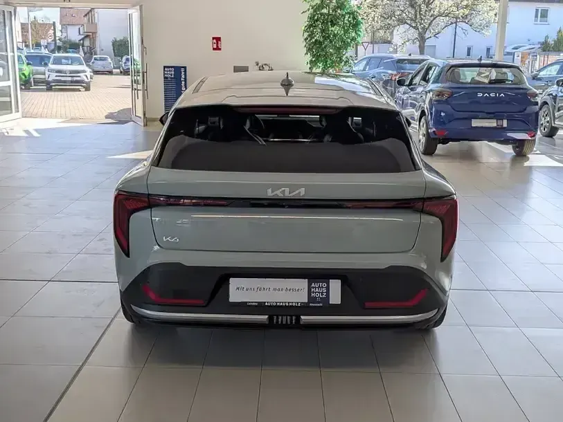 Neu Kia K4 Spirit 150 PS (110 kW) 2026 Morgenbrise grau Limousine