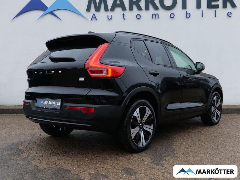 Gebraucht Volvo XC40 Core 169 kW (231 PS) 2023 Black solid (stone) / solid SUV