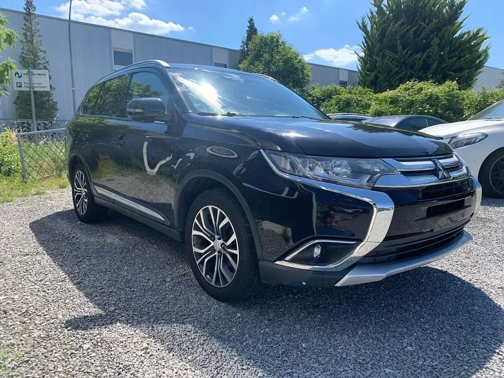 Gebraucht Mitsubishi Outlander 150 PS (110 kW) 2018 Schwarz SUV