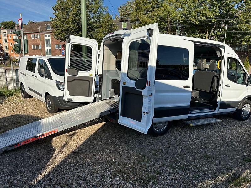 Weiß Gebraucht 2018 Ford Transit Van / Kleinbus | 33.880 € - Bild 1/4