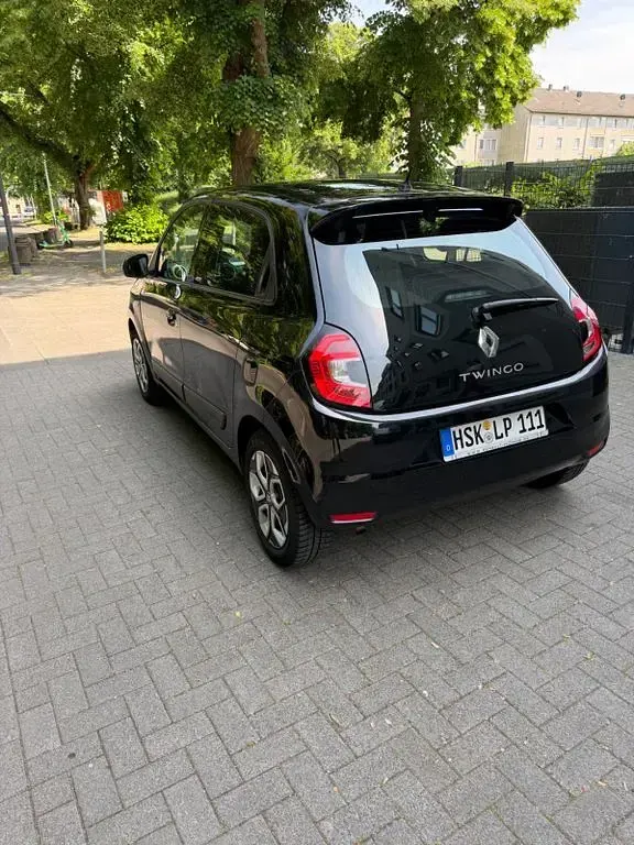 Gebraucht Renault Twingo Signature 73 PS (53 kW) 2020 Schwarz Kleinwagen