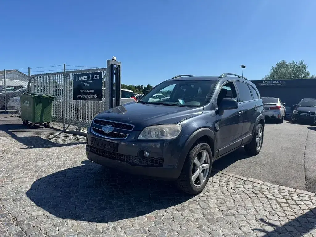 Gebraucht Chevrolet Captiva LT 150 PS (110 kW) 2009 Grau SUV