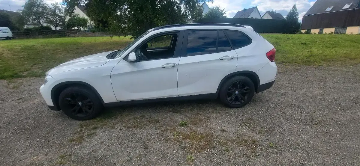 Gebraucht BMW X1 150 PS (110 kW) 2013 Weiß SUV