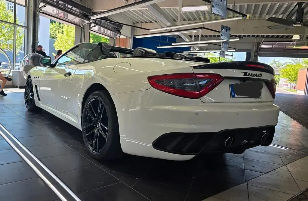 Gebraucht Maserati GranCabrio 460 PS (338 kW) 2015 Weiß Cabrio