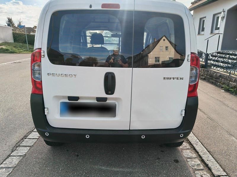 Gebraucht Peugeot Bipper 75 PS (55 kW) 2012 Weiß Van / Kleinbus