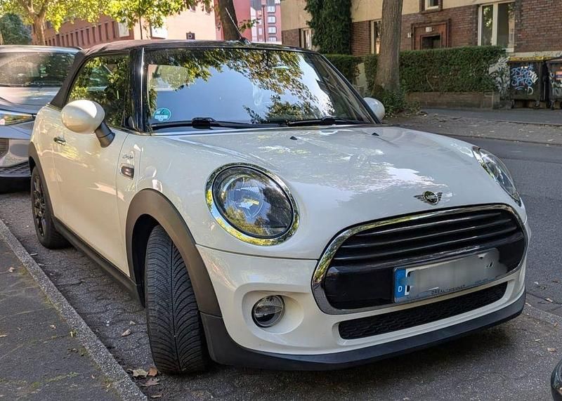 Gebraucht Mini Cooper 136 PS (100 kW) 2019 Weiß Kleinwagen