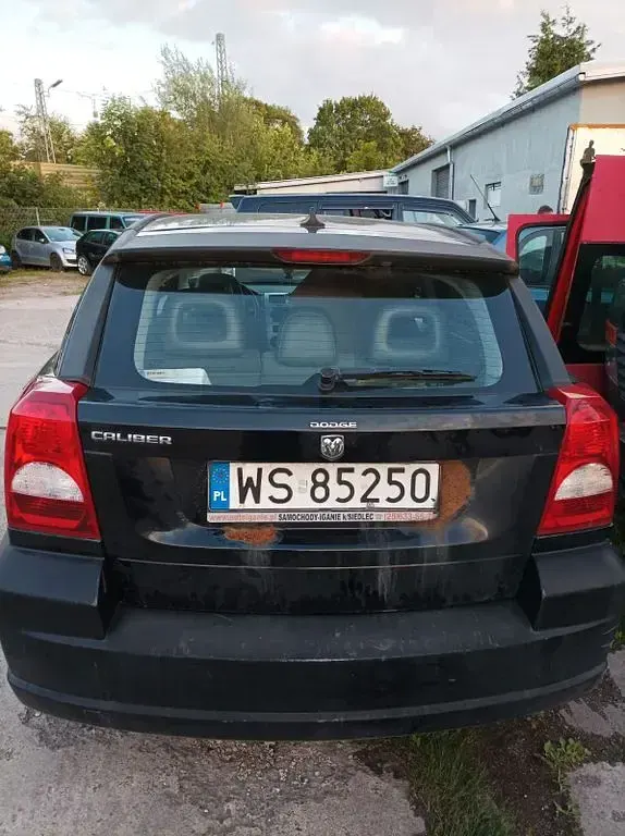 Gebraucht Dodge Caliber SXT 156 PS (114 kW) 2007 Schwarz Kleinwagen