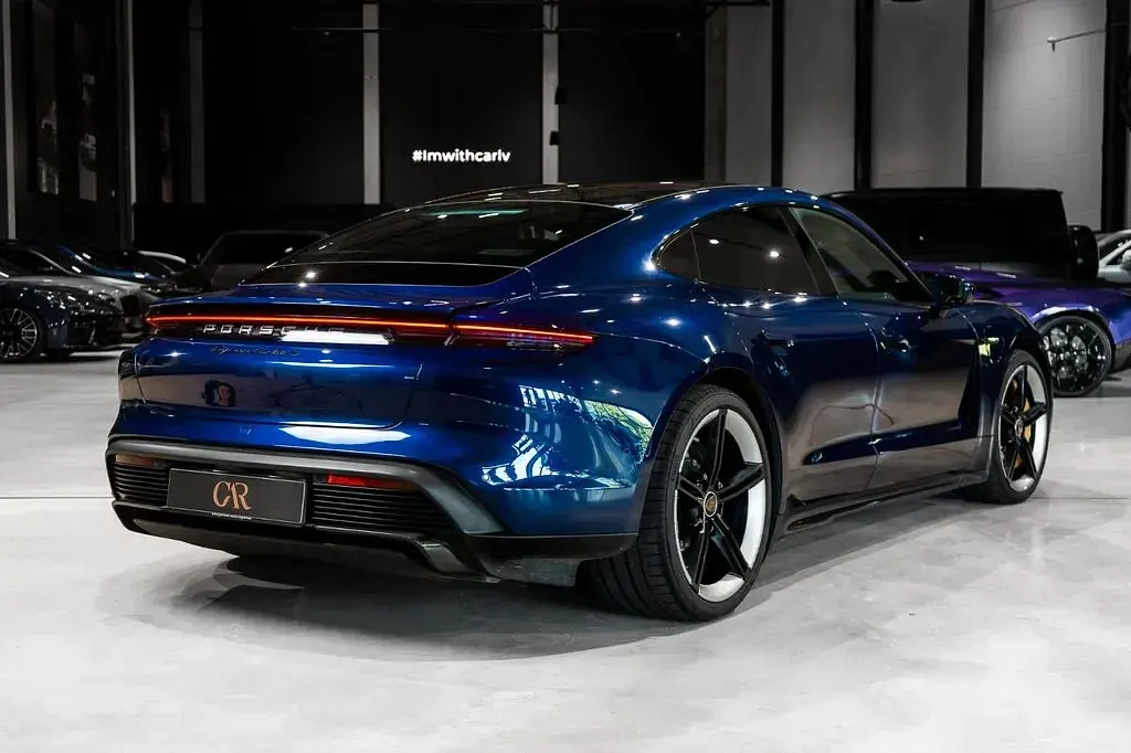 Gebraucht Porsche Taycan Turbo S 559 kW (761 PS) 2021 Blau Limousine