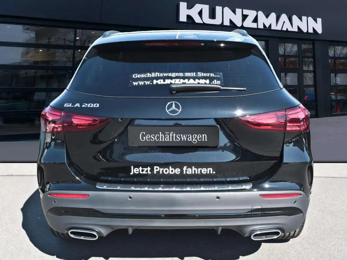 Gebraucht Mercedes GLA200 AMG 163 PS (119 kW) 2026 Nachtschwarz SUV
