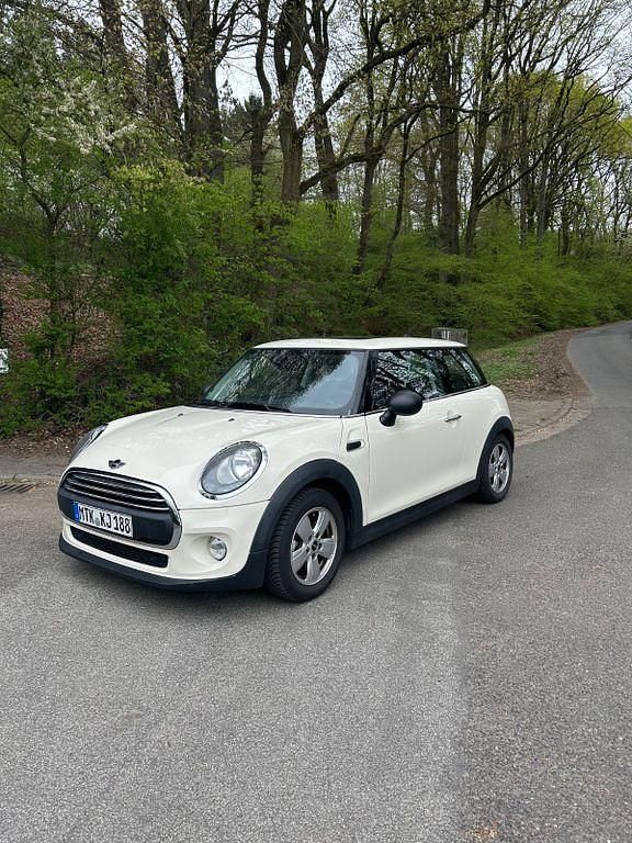 Second-hand Mini ONE 102 CP (75 kW) 2015 Alb Hatchback