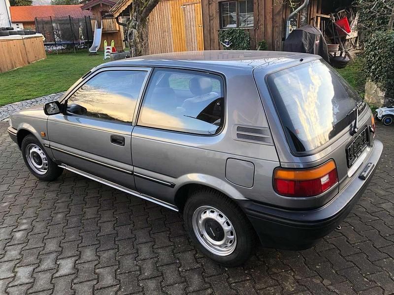 Gebraucht Toyota Corolla 75 PS (55 kW) 1987 Grau Limousine