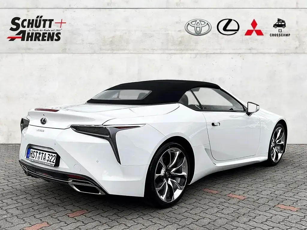 Gebraucht Lexus LC 500 464 PS (341 kW) 2022 Fujiweiss Cabrio