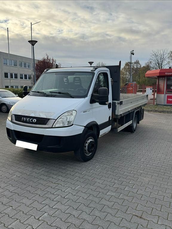 Gebraucht Iveco Daily 170 PS (125 kW) 2011 Weiß Limousine