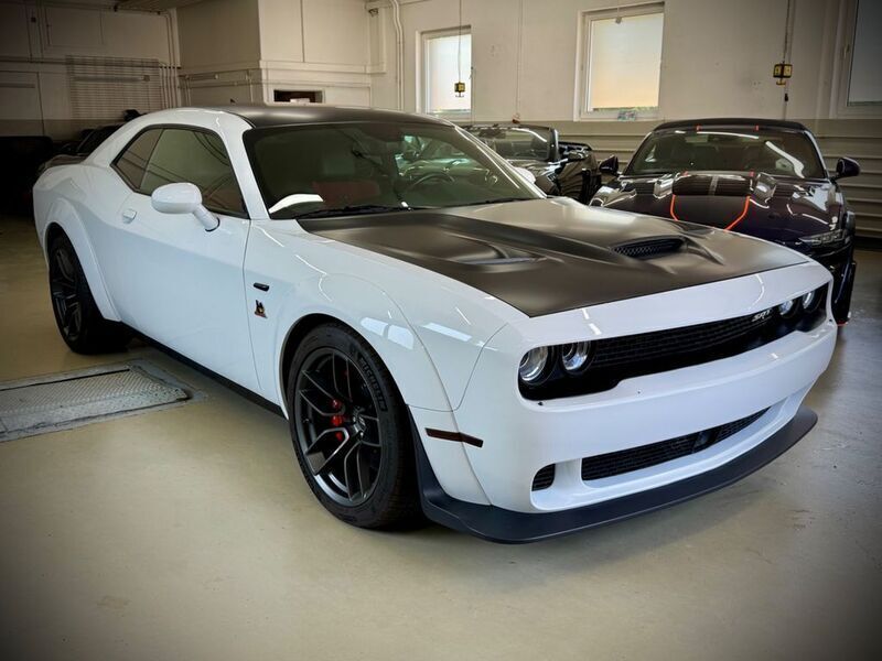 Weiß Gebraucht 2022 Dodge Challenger Coupé | 43.991 € (Fairer Preis) - Bild 1/4