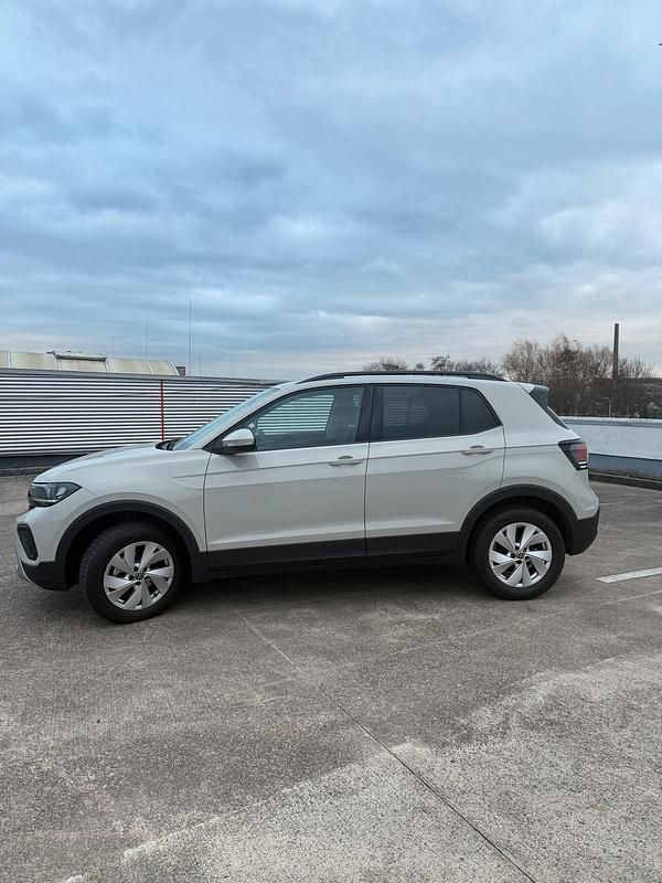 Gebraucht VW T-Cross 95 PS (69 kW) 2025 Beige SUV