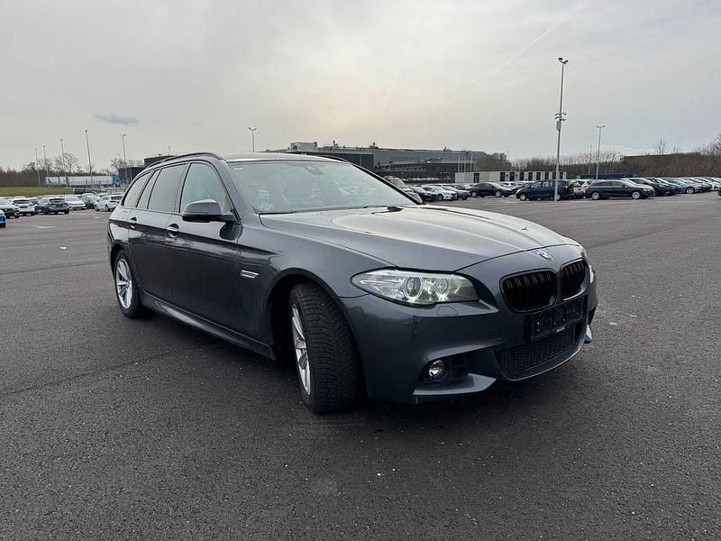 Gebraucht BMW 520 190 PS (139 kW) 2015 Grau Limousine