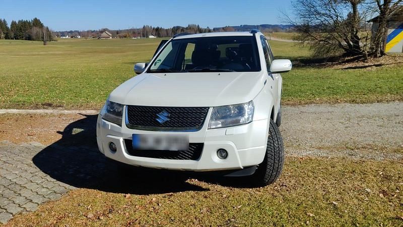 Gebraucht Suzuki Grand Vitara 229 PS (168 kW) 2011 Weiß SUV