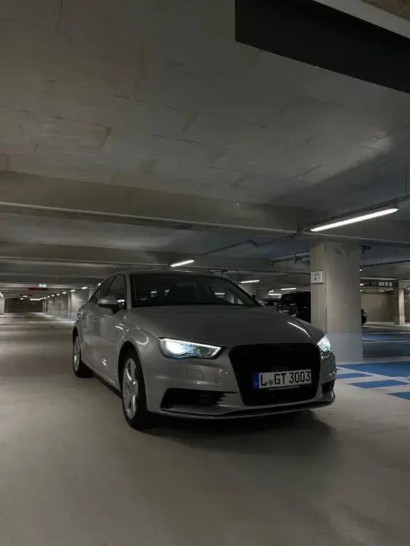 Używany Audi A3 Attraction 150 KM (110 kW) 2015 Szary Sedan/Limuzyna