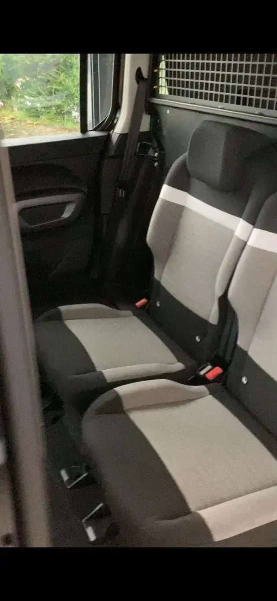 Used Citroën Berlingo PureTech 110 HP (80 kW) 2024 Black Minivan