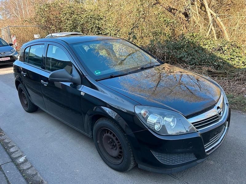 Schwarz Gebraucht 2009 Opel Astra Limousine | 850 € (Guter Preis) - Bild 1/4